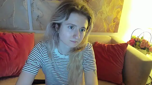 CamillaDreamer online show from April 2026 08:42:02 PM