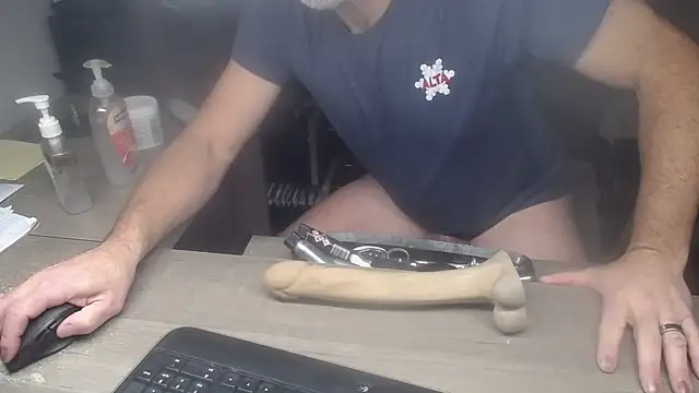 Snapshot of sackstor chatting on November 2025 09:09:02 PM sackstor online show from November 2025 09:09:02 PM