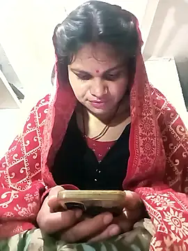 Snapshot of SHMA-77 chatting on February 2026 04:33:01 PM SHMA-77 online show from February 2026 04:33:01 PM
