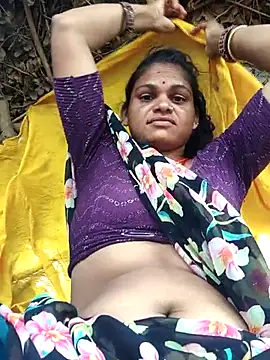 Snapshot of SHMA-77 chatting on July 2026 05:11:01 AM SHMA-77 online show from July 2026 05:11:01 AM