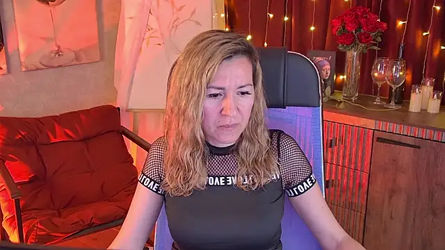 DonnaSmitth online show from April 2026 06:30:01 PM