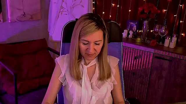 DonnaSmitth online show from April 2026 09:39:33 PM