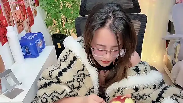 NEWONETO online show from January 2026 11:41:02 PM