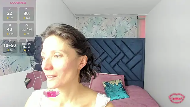 Valery More   online show from February 2026 01:10:01 PM