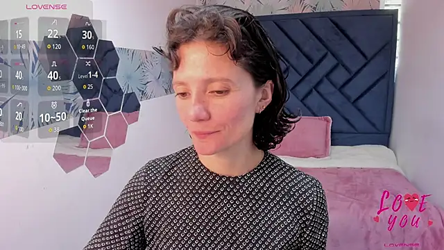 Snapshot of Valery_More__ chatting on July 2026 01:37:01 PM Valery More online show from July 2026 01:37:01 PM