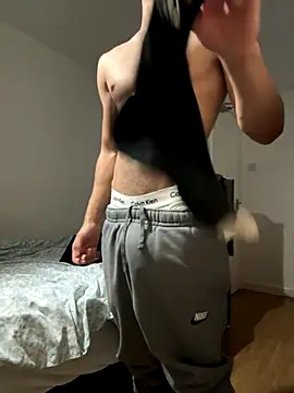 adgymwear1 online show from September 2025 07:40:02 PM
