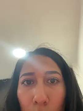 Snapshot of Amelia_Rivas chatting on May 2026 01:33:01 AM Amelia Rivas online show from May 2026 01:33:01 AM