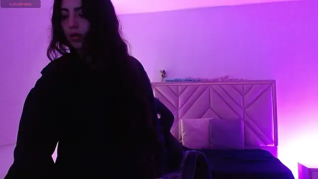 Ixchel tay online show from November 2025 03:34:01 AM