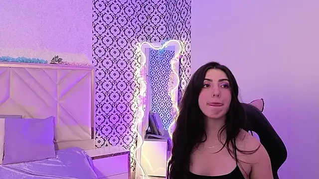 Ixchel tay online show from March 2026 05:08:02 AM