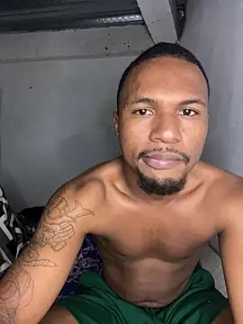 Colombiano-negro online show from October 2025 02:18:02 PM