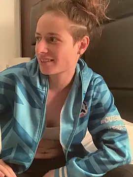 GoldenPussy1329 online show from March 2026 10:13:02 PM