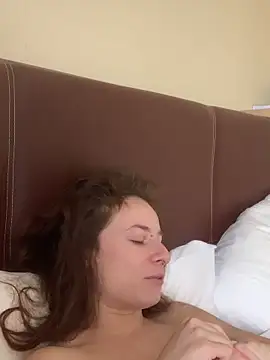 GoldenPussy1329 online show from March 2026 02:22:01 PM