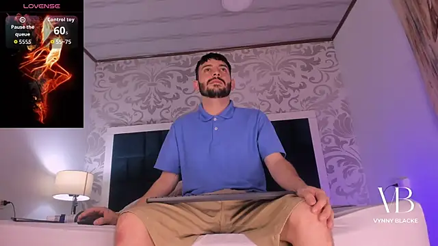 Snapshot of VynnyBlacke_ chatting on January 2026 04:38:02 AM VynnyBlacke online show from January 2026 04:38:02 AM