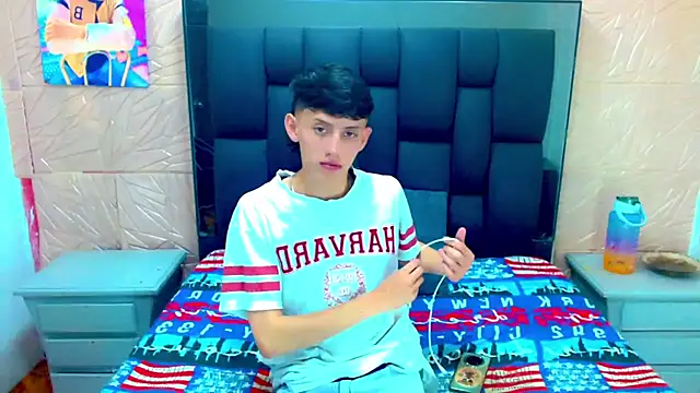 thaigo twink38 online show from November 2025 09:59:01 PM