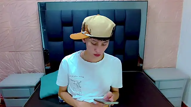 thaigo twink38 online show from November 2025 04:12:02 AM