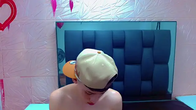 thaigo twink38 online show from February 2026 07:16:02 AM