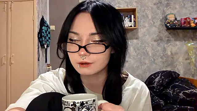 Snapshot of Beeping_Creature chatting on November 2025 06:07:02 PM Beeping Creature online show from November 2025 06:07:02 PM