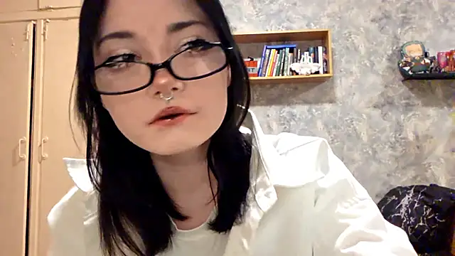 Snapshot of Beeping_Creature chatting on November 2025 07:21:01 PM Beeping Creature online show from November 2025 07:21:01 PM