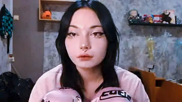 Snapshot of Beeping_Creature chatting on November 2025 03:27:02 PM Beeping Creature online show from November 2025 03:27:02 PM