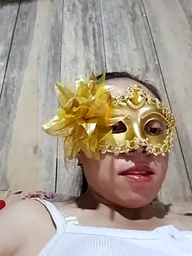 Tuyet xx online show from October 2025 03:06:01 AM