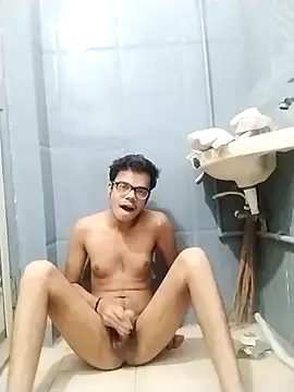 sexybobby13 online show from February 2026 08:32:01 AM