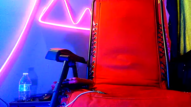 highinhtxx online show from November 2025 04:09:01 PM