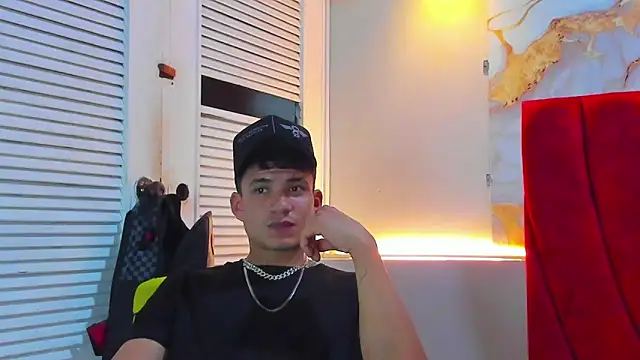 daniscot online show from October 2025 03:53:02 AM