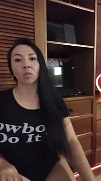 Snapshot of Talia__velvet chatting on April 2026 02:32:01 AM Talia velvet online show from April 2026 02:32:01 AM