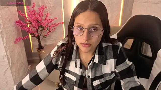 Snapshot of Nyx_Tamy_Tx_ chatting on October 2025 01:11:01 PM Nyx Tamy Tx online show from October 2025 01:11:01 PM