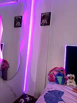 Sussyroxxx online show from November 2025 05:26:01 PM