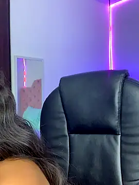 Snapshot of ScarletDesire_ chatting on October 2025 07:38:01 PM ScarletDesire online show from October 2025 07:38:01 PM