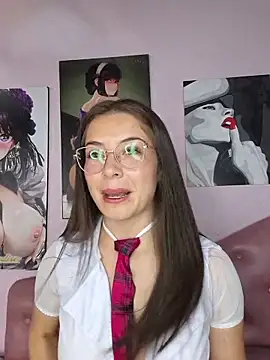 Snapshot of EmmaValencia_ chatting on April 2026 07:22:02 AM EmmaValencia online show from April 2026 07:22:02 AM