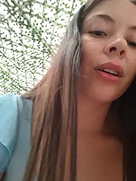 Snapshot of EmmaValencia_ chatting on May 2026 07:55:02 PM EmmaValencia online show from May 2026 07:55:02 PM