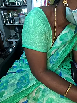 Snapshot of Tamilselviroja- chatting on May 2026 05:12:01 AM Tamilselviroja- online show from May 2026 05:12:01 AM