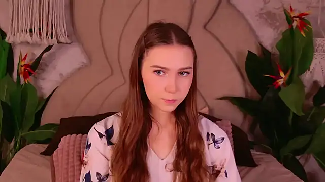 OliviaLay online show from November 2025 11:10:01 AM