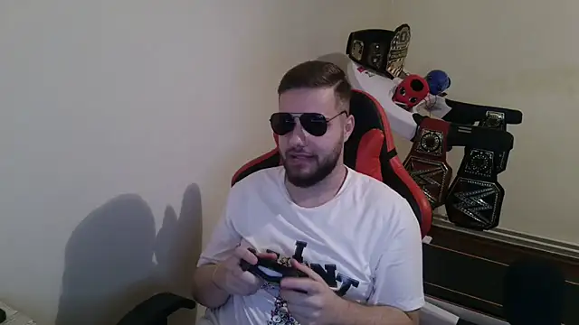 KingAdonisss online show from November 2025 03:22:01 PM