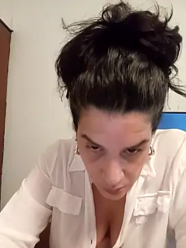 MoritaSalvaj online show from November 2025 02:03:02 AM