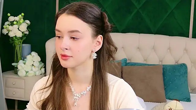 EvaSwen online show from April 2026 05:58:02 AM