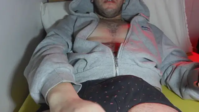 Snapshot of cazzo18cm3 chatting on January 2026 08:36:02 PM cazzo18cm3 online show from January 2026 08:36:02 PM