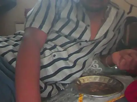 Hhhggghrrr3219 online show from November 2025 06:49:01 AM