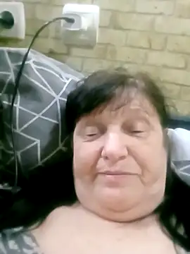 Apeesynka55211 online show from April 2026 06:32:02 PM