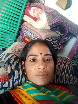 Snapshot of Maya_Rajput5 chatting on October 2025 06:47:01 AM Maya Rajput5 online show from October 2025 06:47:01 AM