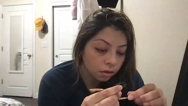 bunnygorl12 online show from March 2026 03:14:01 AM