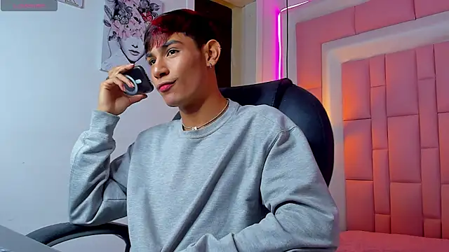 Snapshot of cherub_ chatting on December 2025 03:57:01 AM cherub online show from December 2025 03:57:01 AM