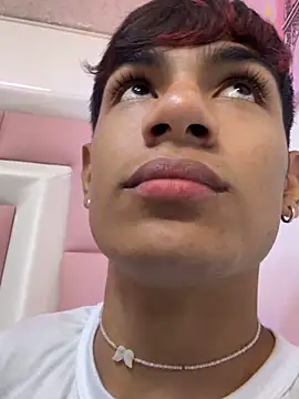 Snapshot of cherub_ chatting on January 2026 03:43:01 AM cherub online show from January 2026 03:43:01 AM