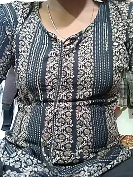 Hotty ruvi online show from November 2025 08:03:02 AM