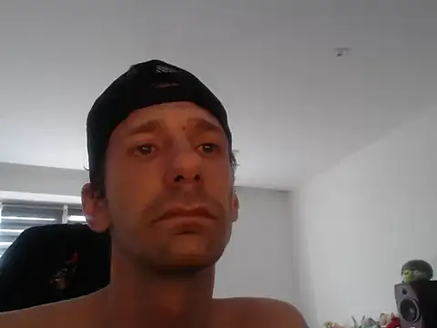 Snapshot of LoyalDoggie chatting on July 2026 03:29:02 PM LoyalDoggie online show from July 2026 03:29:02 PM