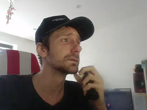Snapshot of LoyalDoggie chatting on July 2026 11:39:02 AM LoyalDoggie online show from July 2026 11:39:02 AM