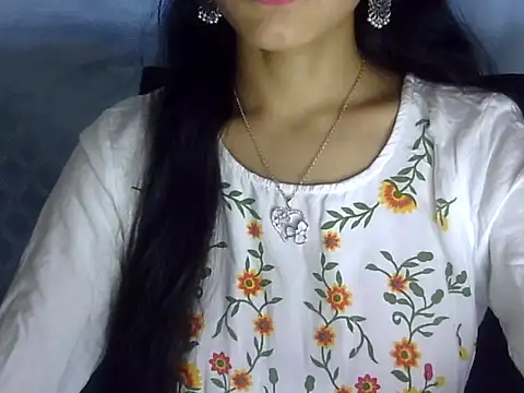 Snapshot of Shazi_1 chatting on May 2026 02:46:02 PM Shazi 1 online show from May 2026 02:46:02 PM