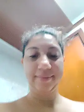 Snapshot of julietta_maxi chatting on October 2025 03:23:02 PM julietta maxi online show from October 2025 03:23:02 PM